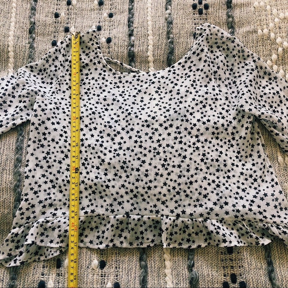 Star Pattern Blouse - Picture 9 of 11